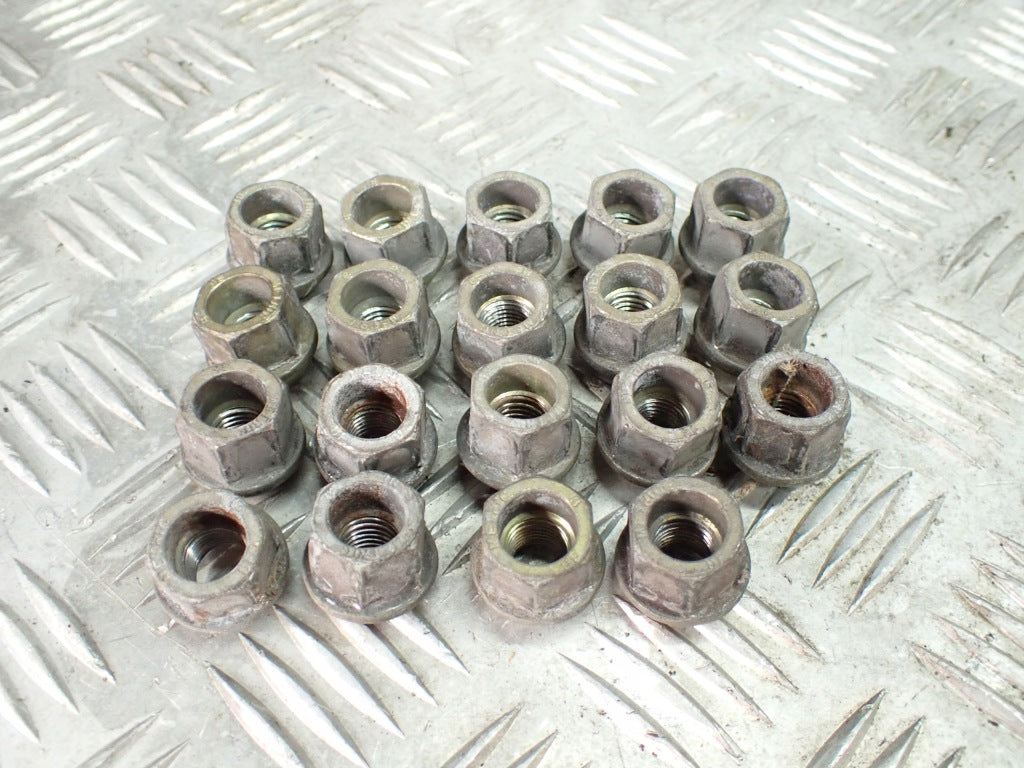 Chevrolet Corvette C5 Wheel Nut