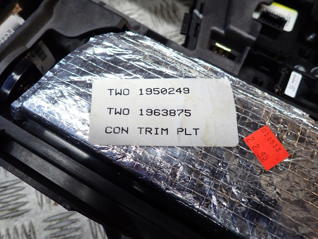 Tunnel Armrest Kit Chevrolet Corvette C7 3LT