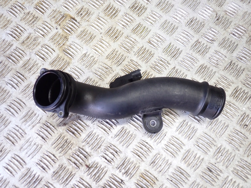 Rura Turbiny Turbo Intercoolera Prawa Maserati Quattroporte VI 3.8 GTS 13-