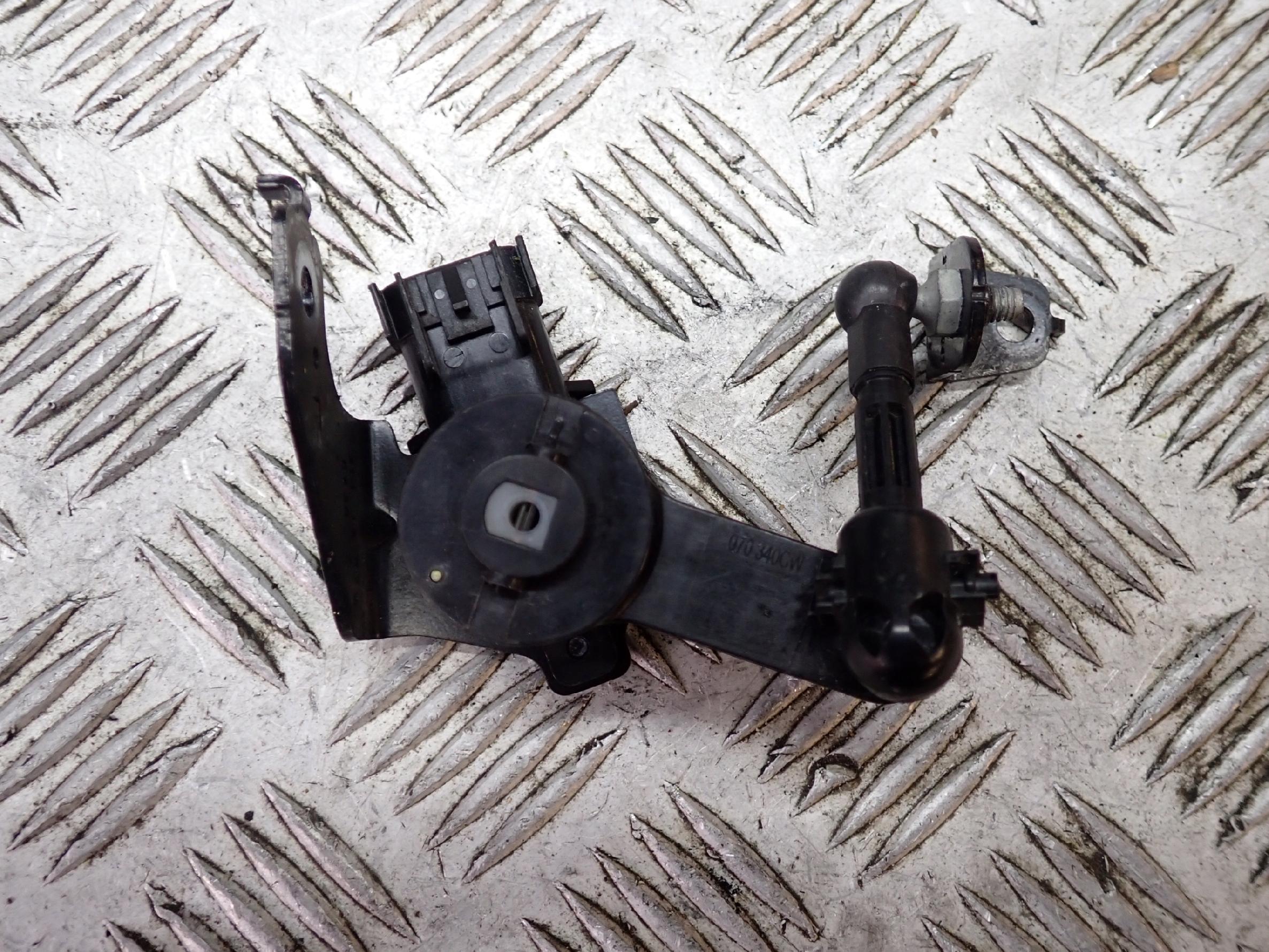 f9cb987efd54c02876a5c4917c4c5dc9