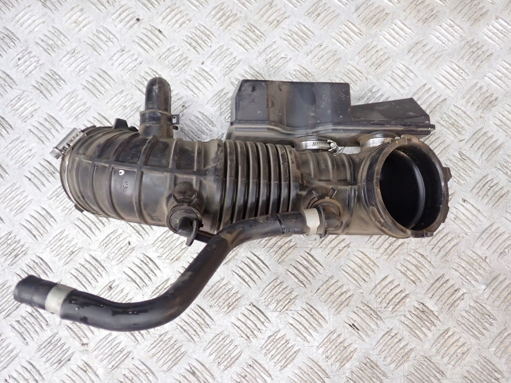 Air Hose Pipe Kia Carnival LX KA4 2020-