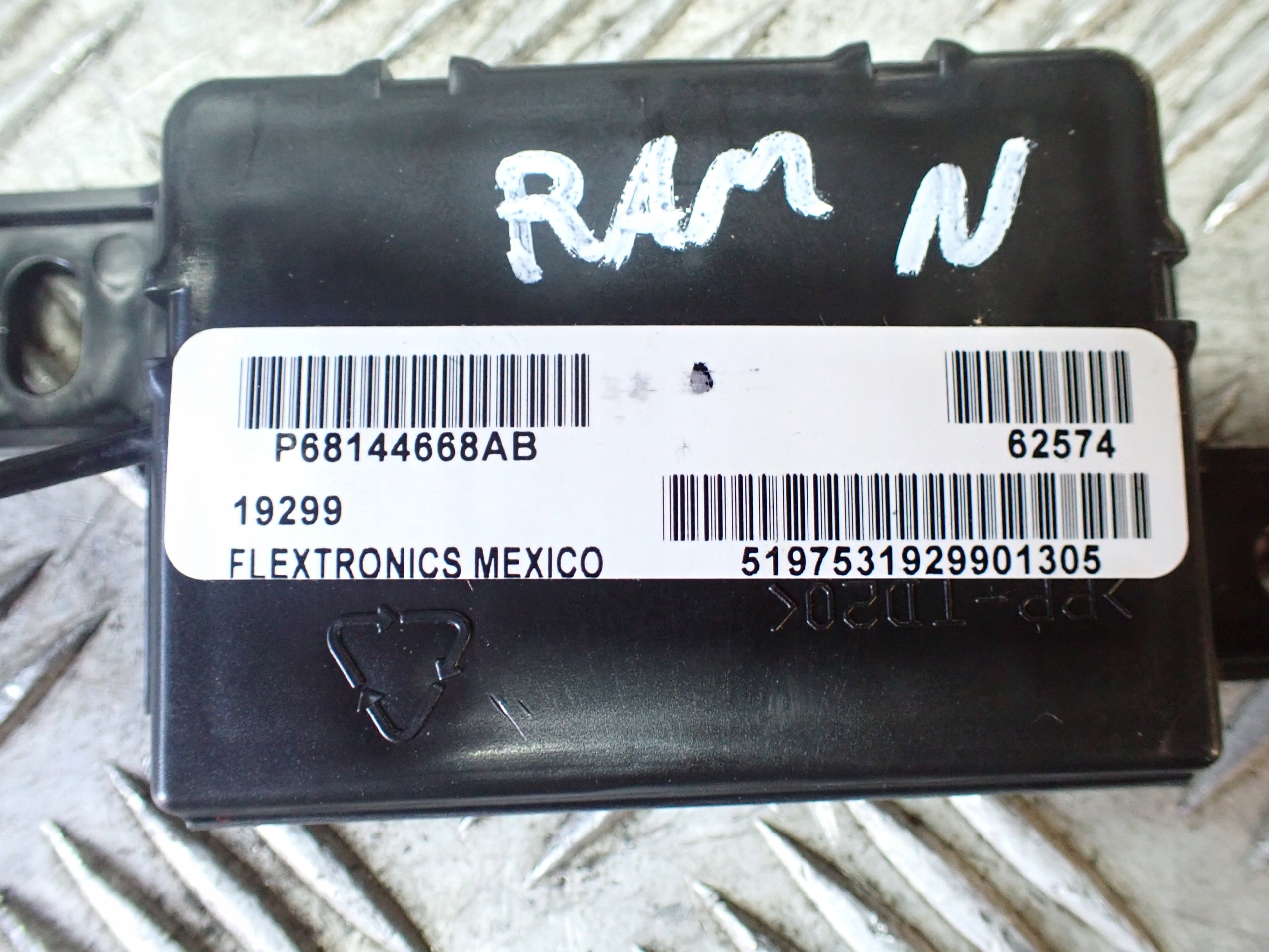 d350594aca5c1e761c09f1a40b58e711