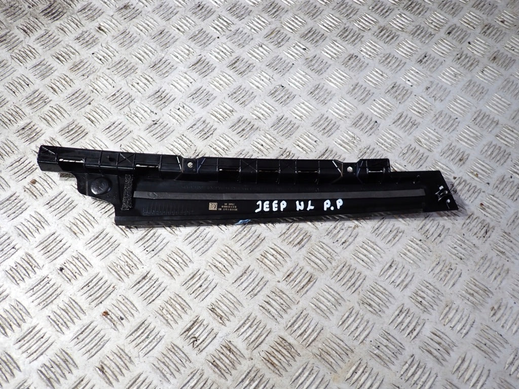 Listwa Drzwi Przód Przednia Jeep Grand Cherokee WL 2021-