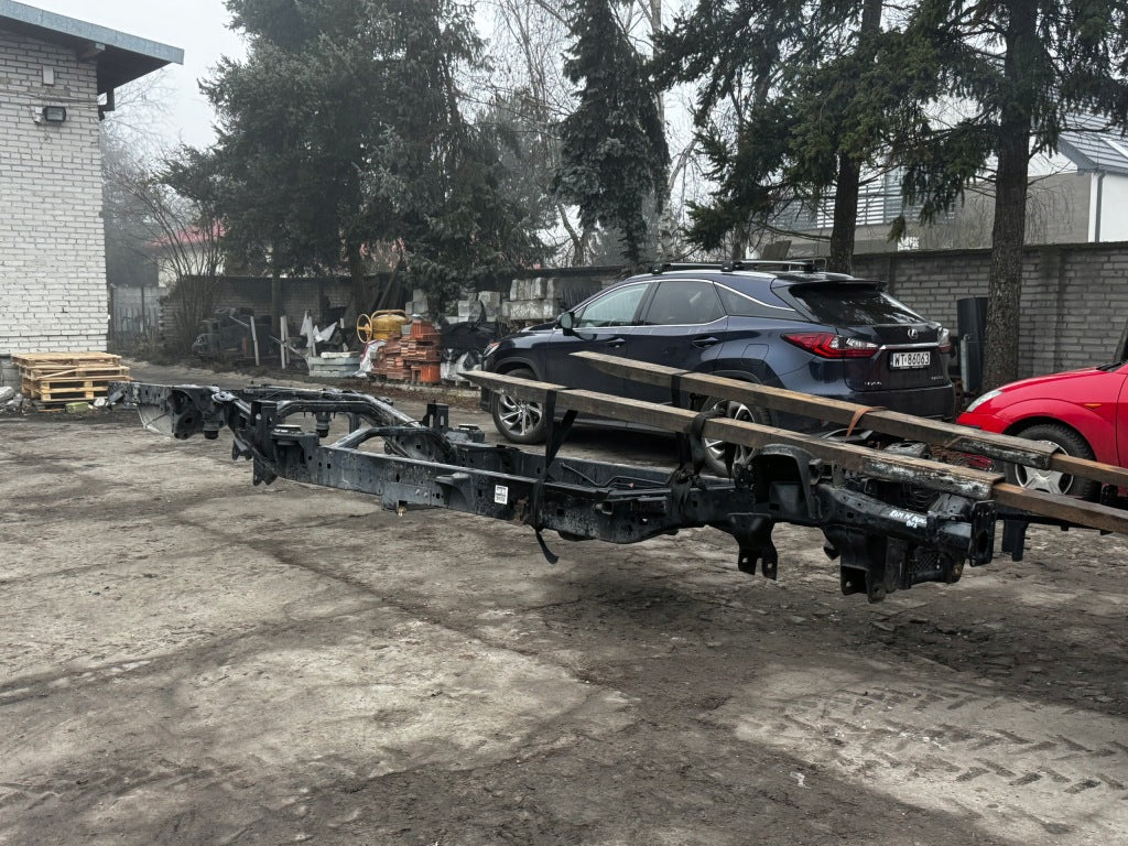 Rama Frame Dodge RAM Crew Cab V 6.4 ft Duża Paka Duża Kabina 4x4 2019-