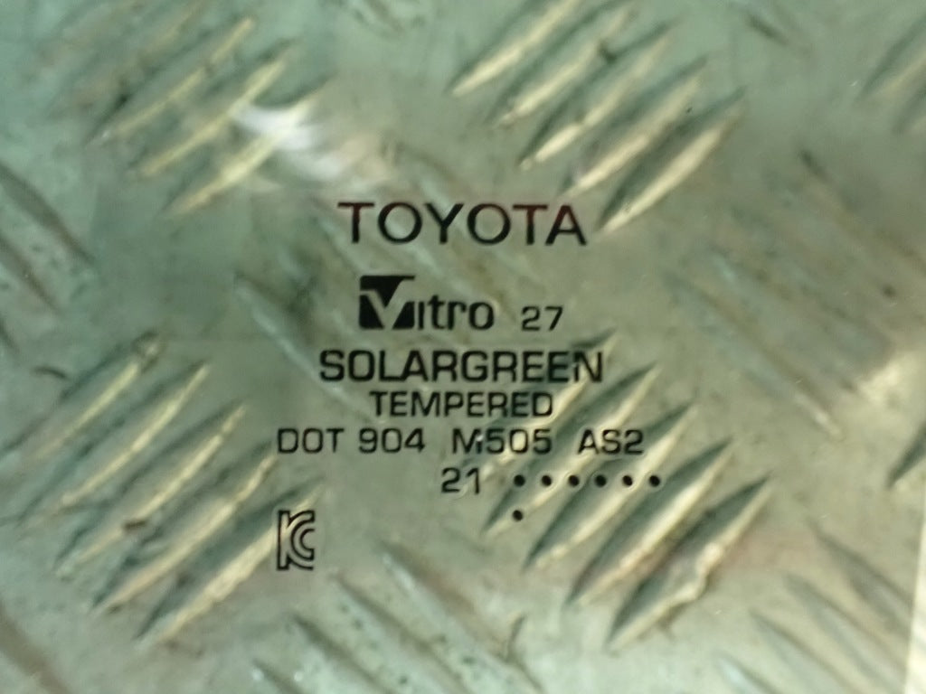 Szyba Drzwi Lewa Przednia Lewy Przód Toyota Sienna XL40 2021-