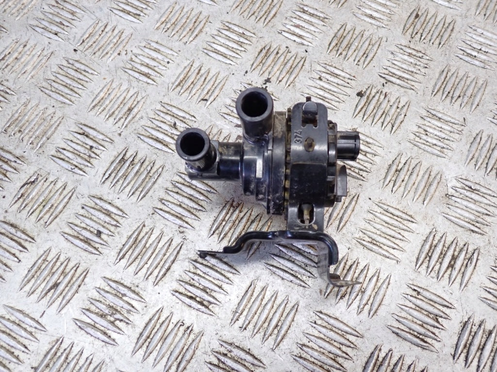 Autolandparts water pump for the 2022+ Toyota Tundra, showing the engine compartment and pump components.