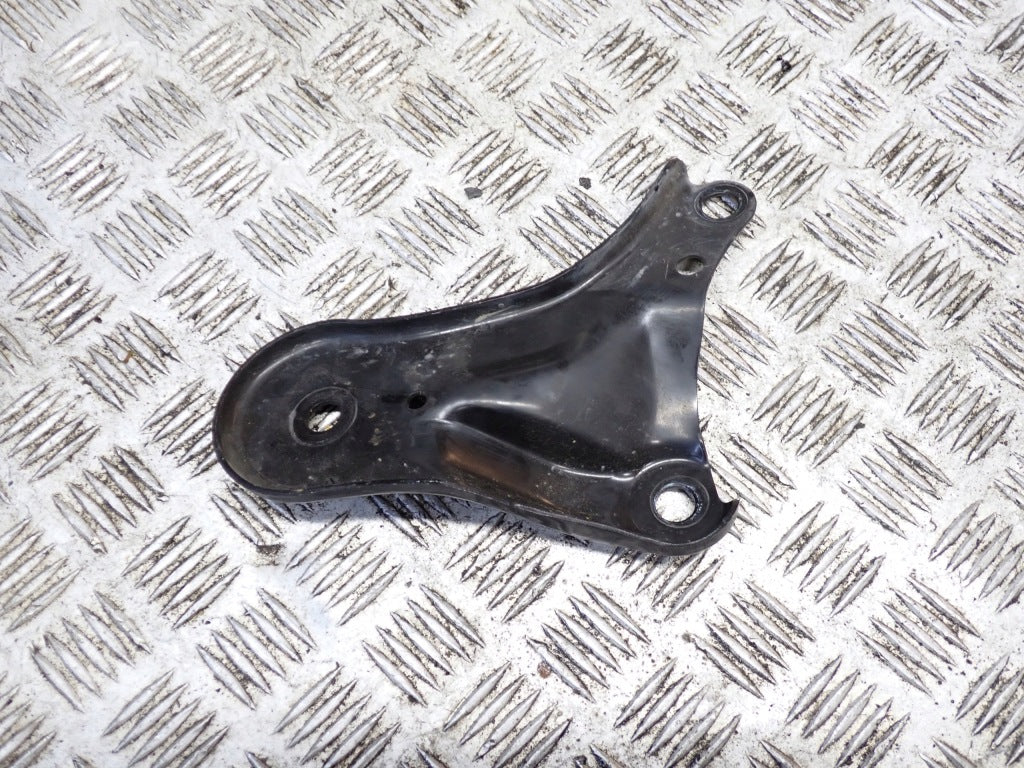Wspornik Mocowanie Sanek Zawieszenia Toyota Sienna XL40 2021