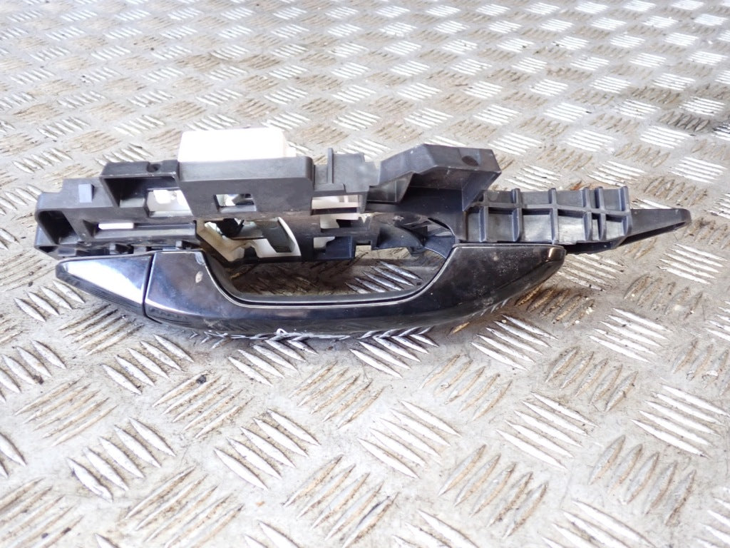 Left Rear Door Handle Chevrolet Silverado Sierra 2019-