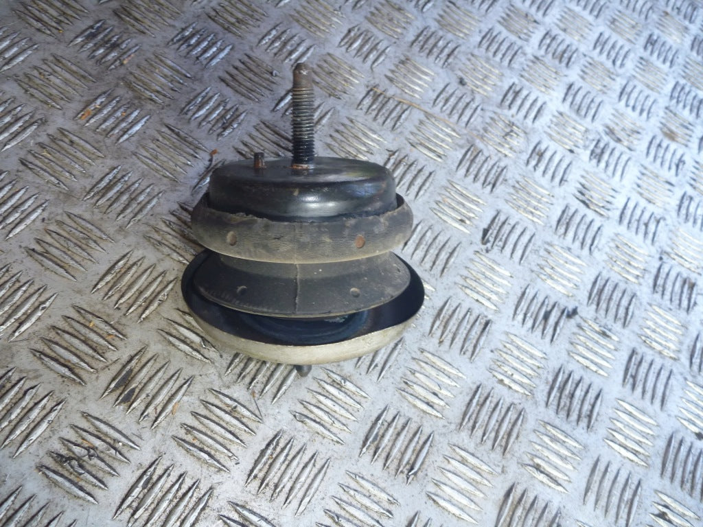 Chevrolet Corvette C6 6.0 LS2 Engine Mount