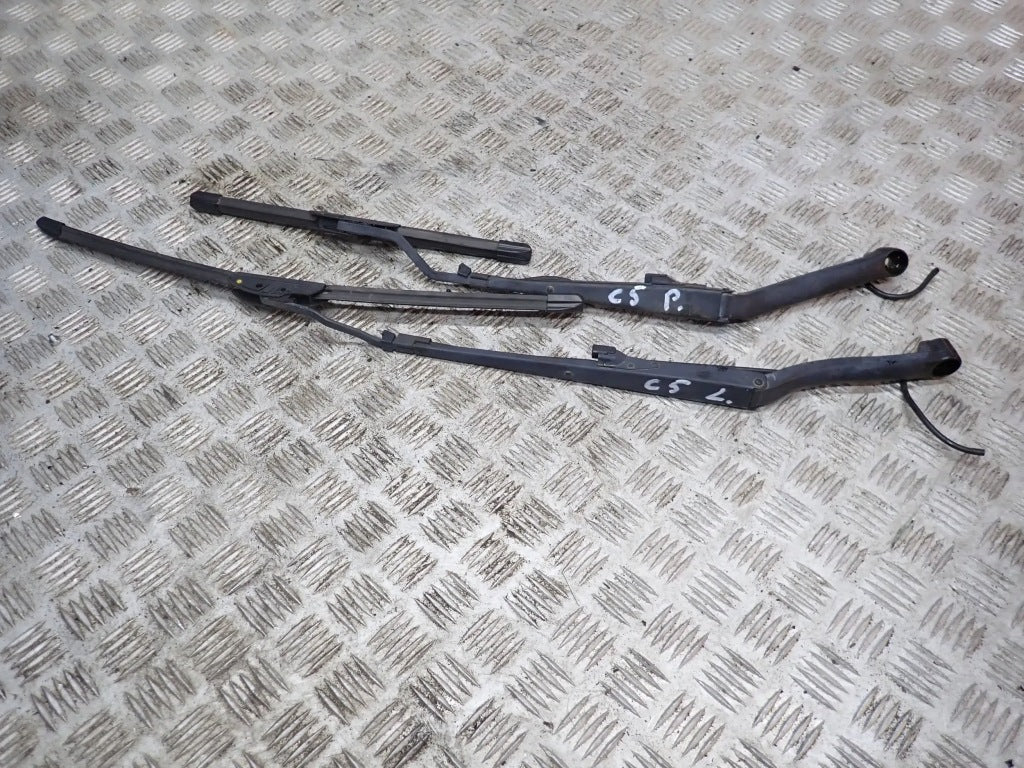 Wiper Arms and Blades Set Chevrolet Corvette C5