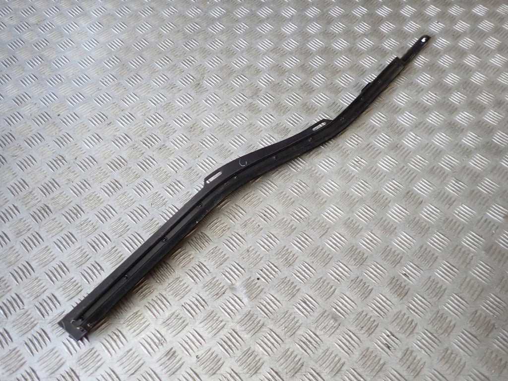 Listwa zgarniająca drzwi lewa i prawa do Ford F150 3.5 2025, element samochodu, Autolandparts, przód pojazdu