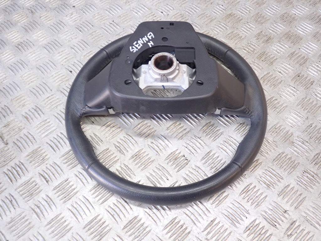 Kierownica Toyota Sienna Hybrid XL40 2021