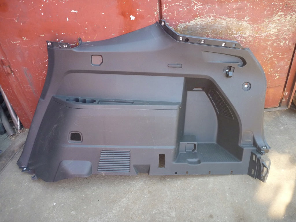 Right Trunk Side VW Atlas Teramont 2019 2022