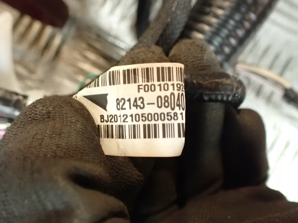 Wiring Harness and Floor Panels for the 2021 Toyota Sienna XL40