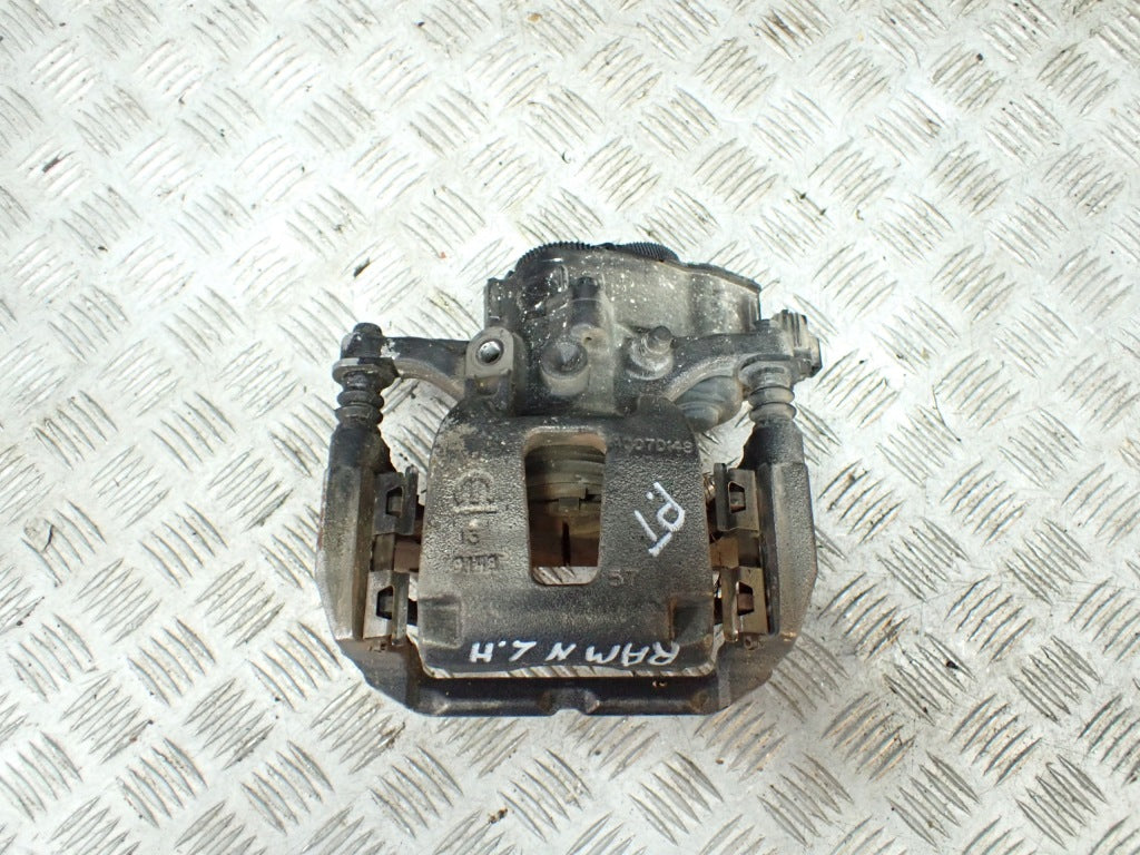 Zacisk Tylny Elektryczny Uszkodzony Dodge RAM V 2019-