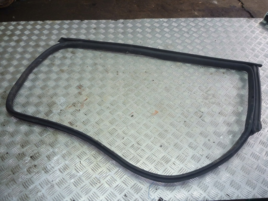 Door Seal Maserati Quattroporte 13-