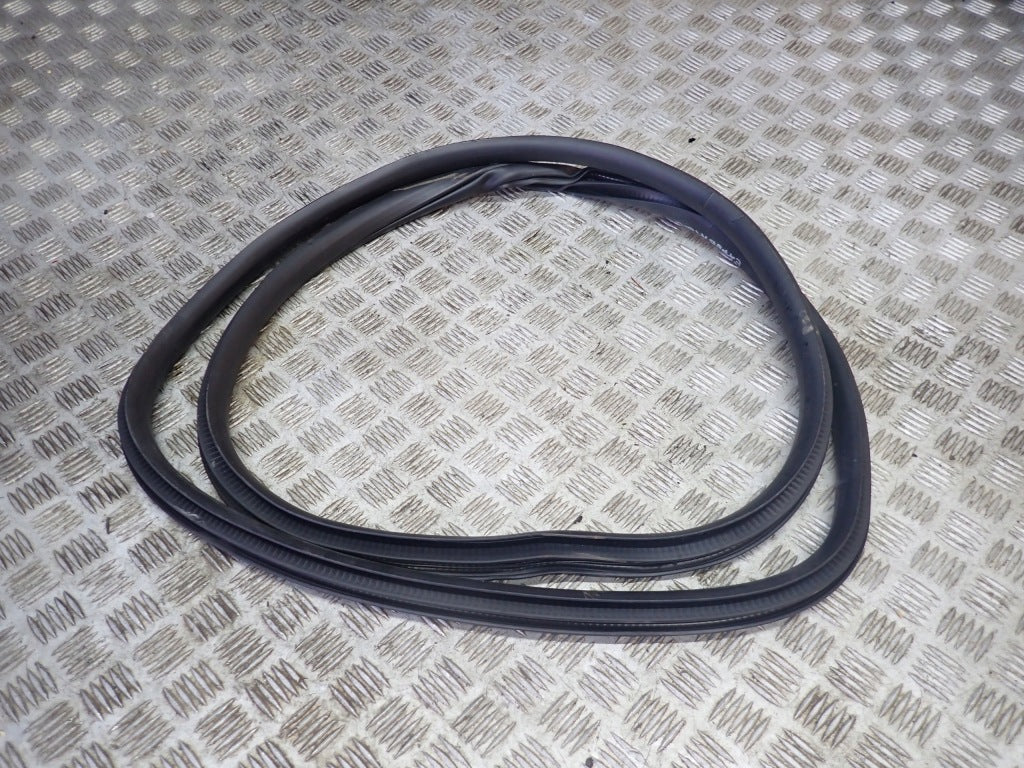 Uszczelka Wnęki Drzwi Ford Expedition 3.5 2020