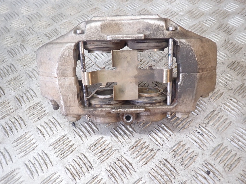 Zacisk Hamulcowy Prawy Przedni Chevrolet Tahoe Suburban Yukon 5.3 2021