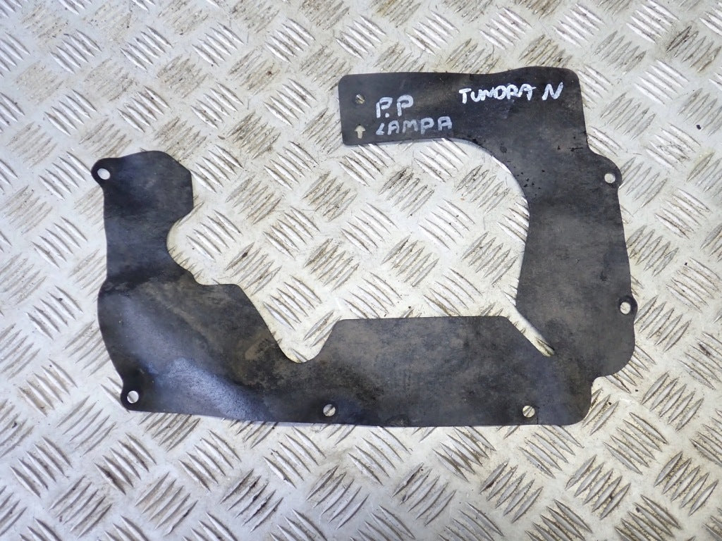 Osłona Lampy Prawy Przód Toyota Tundra 2016