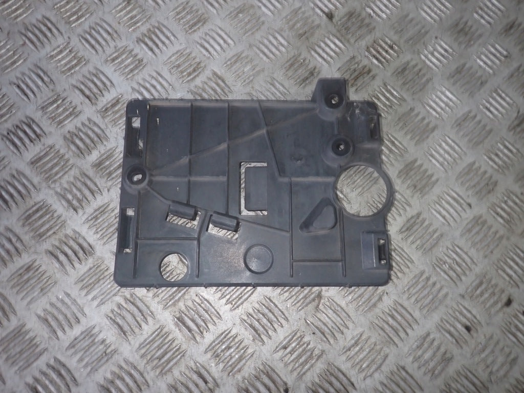 Mocowanie Uchwyt Komputera ECU Chevrolet Corvette C7 2014-