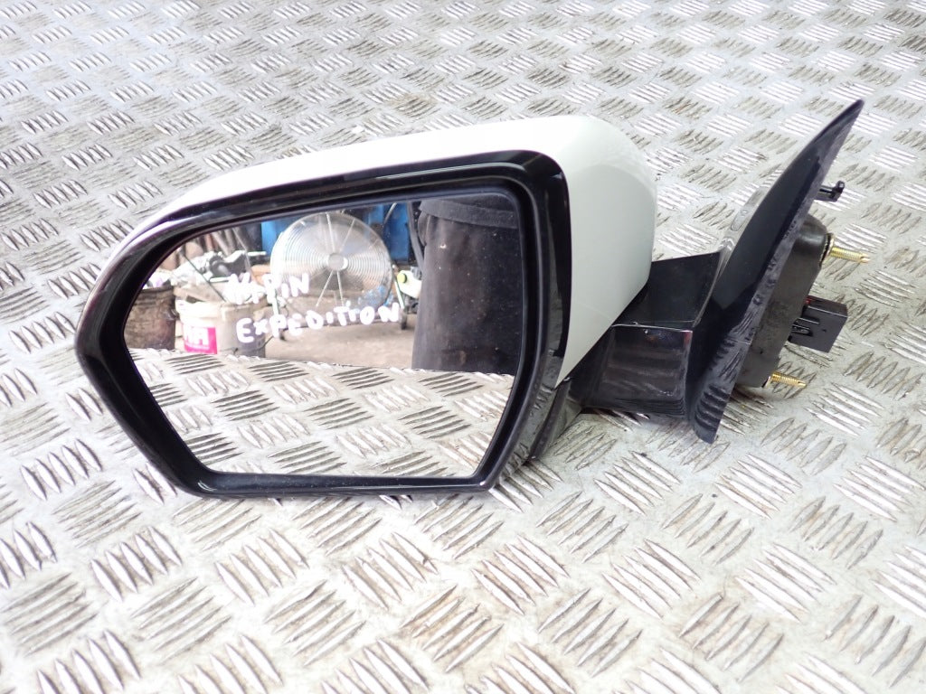 Left Front Mirror Blind Spot 14 PIN Ford Expedition 2018-