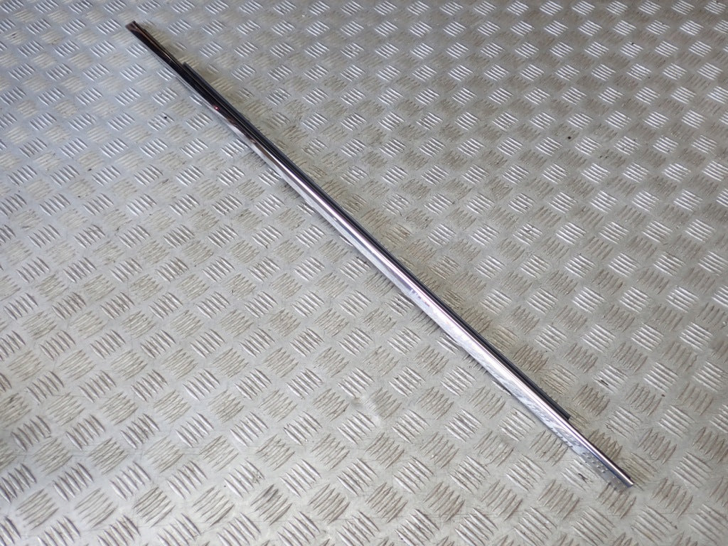 Listwa Zgarniająca Drzwi Lewy Przód Lewa Przednia Infiniti QX60 L51 22-