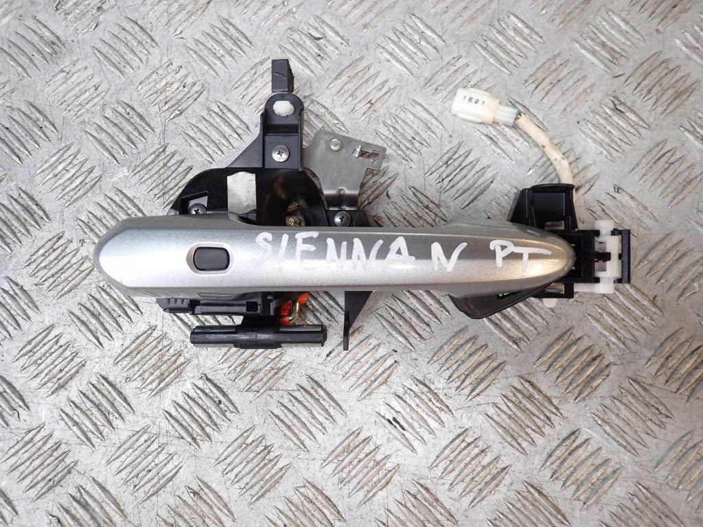 Klamka Drzwi Prawy Tył Tylna Kpl. Toyota Sienna XL40 2021-