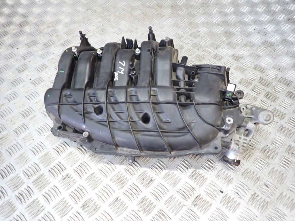 Kolektor ssący do Jeep Grand Cherokee WL 3.6 V6, część samochodowa marki Autolandparts, widoczny na zdjęciu.