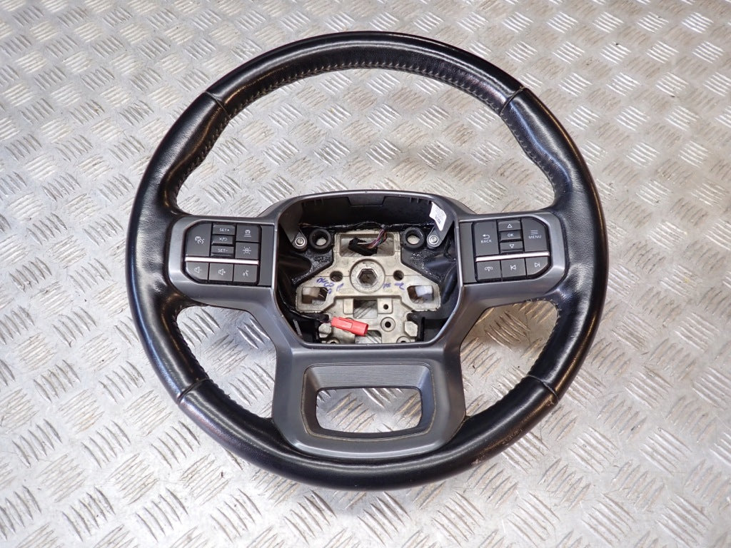 Skórzana kierownica wielofunkcyjna do Ford F150 3.5 Hybrid XLT 2021, czarna, z przyciskami sterującymi, Autolandparts