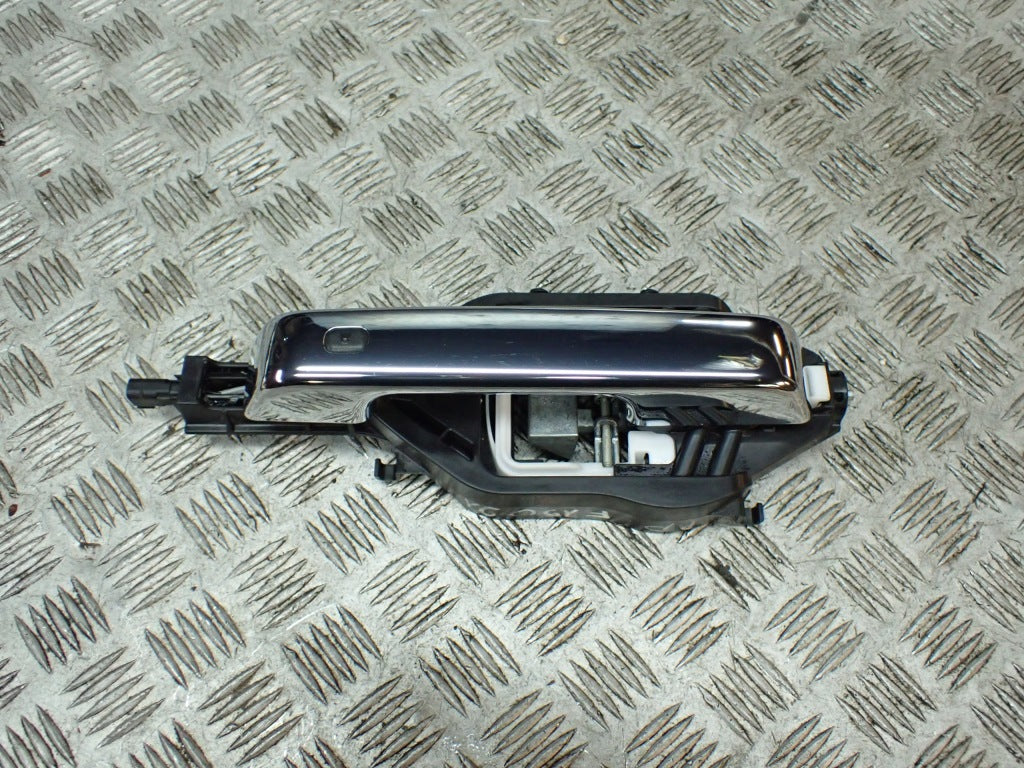 Right Front Door Handle Keyless Ford F150 Lariat 2021-