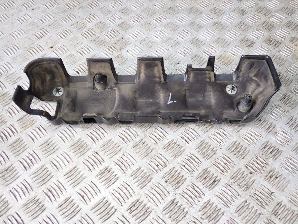 Left-hand valve cover trim for the 2014– Chevrolet Corvette C7 Z51, in black, manufactured by Autolandparts