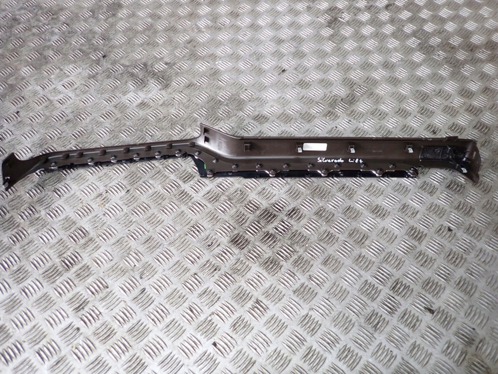 Dekor Listwa Panel Osłona Deski Chevrolet Silverado LTZ 2022