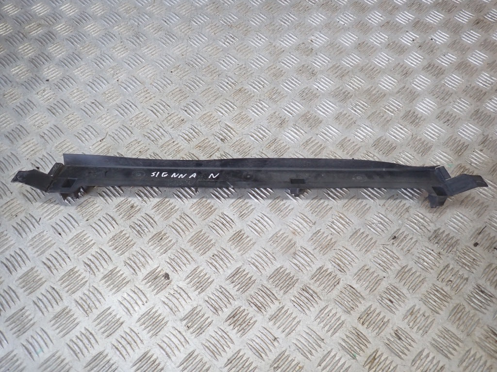 Kierownica Osłona Powietrza Górna Toyota Sienna XL40 2021