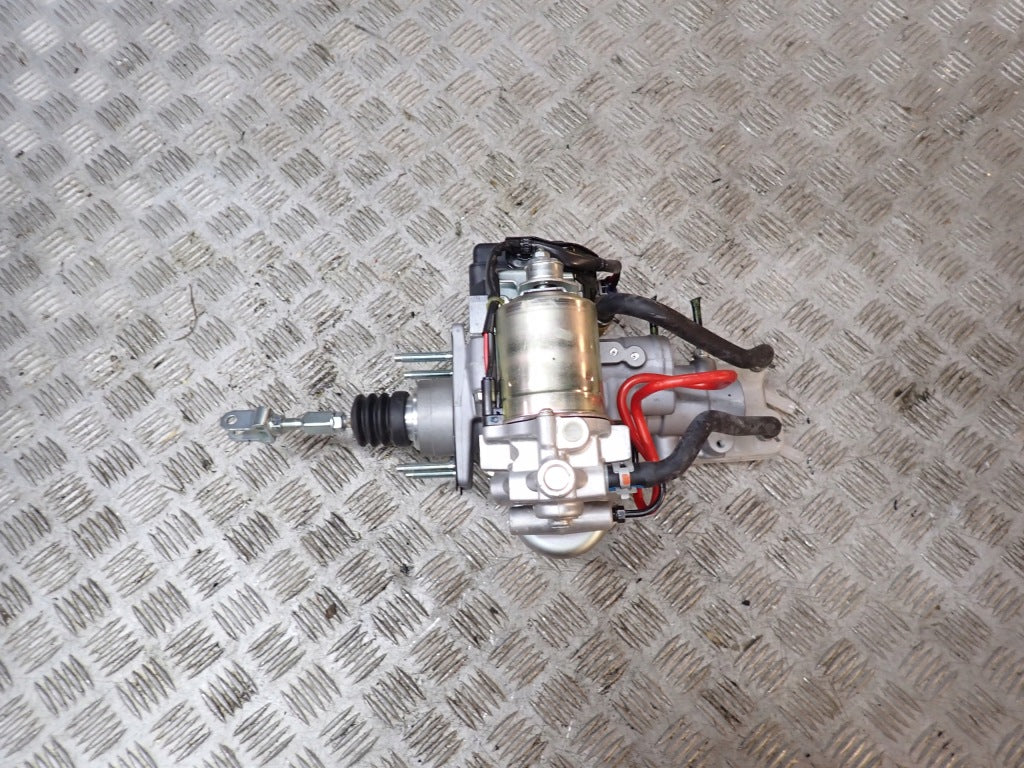 Pompa Hamulcowa Elektryczna Toyota Sienna XL40 2.5 Hybrid 2021