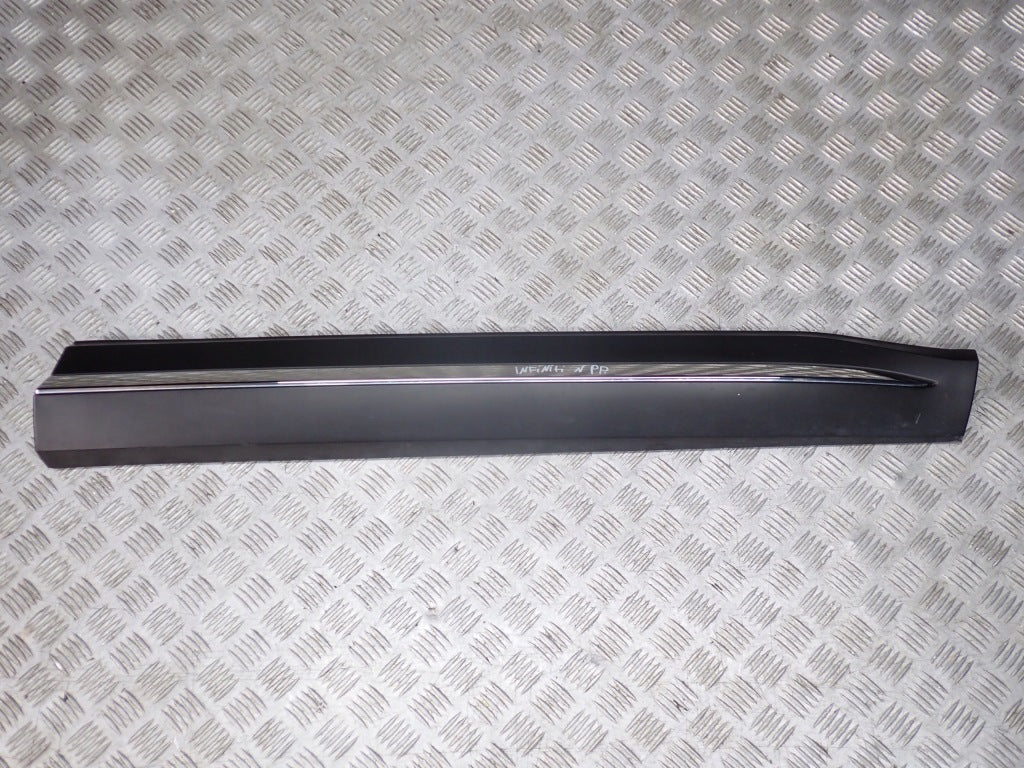 Listwa Dolna Drzwi Prawa Przednia Prawy Przód Infiniti QX60 L51 22-