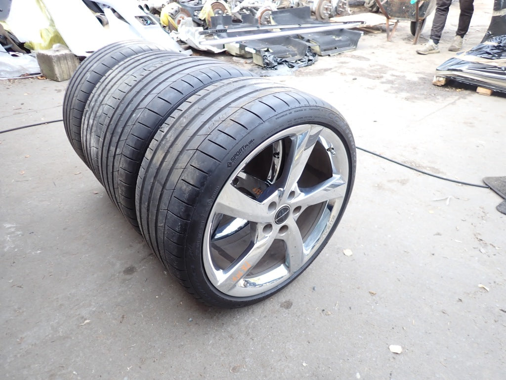Wheels Alloy Rims 20 and 19 Tires Continental Chevrolet Corvette C7 2014-