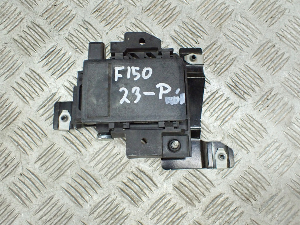 Przedni czujnik radar Distronic ACC do Ford F150 3.5 Hybrid Powerboost 2025, część samochodowa marki Autolandparts