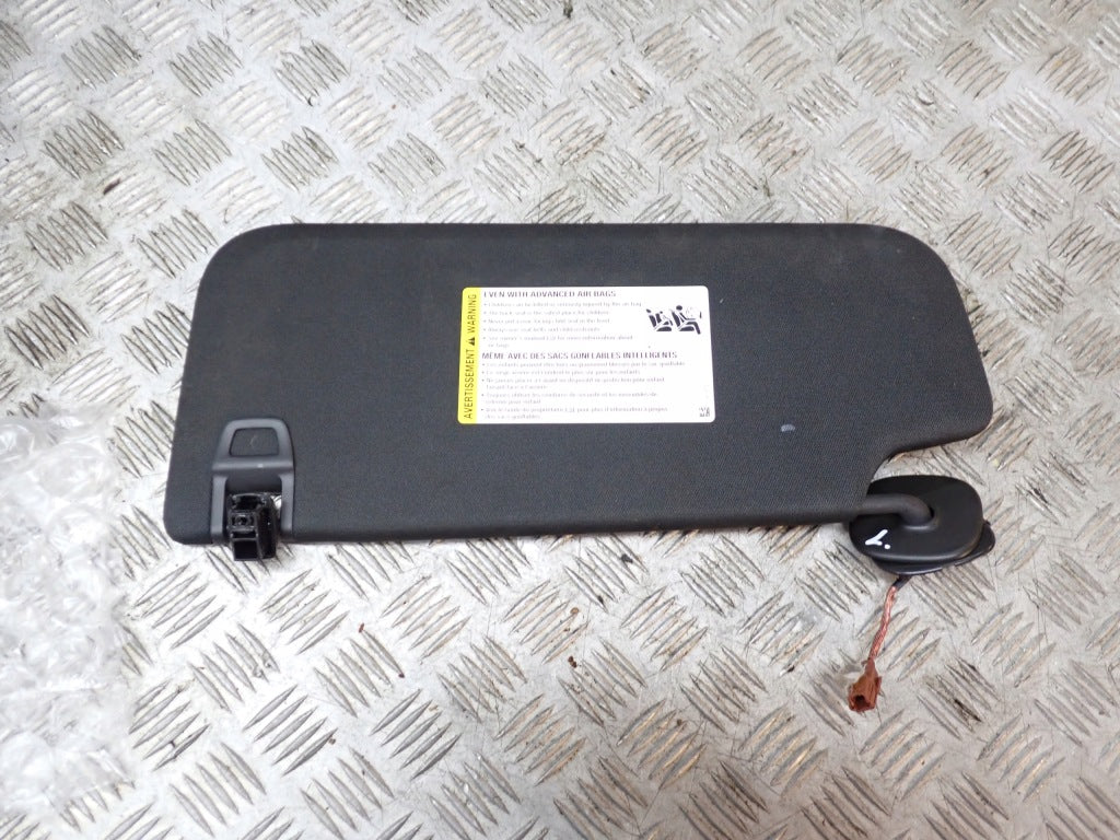 Sun Visor Right Chevrolet Tahoe Suburban Yukon 21-
