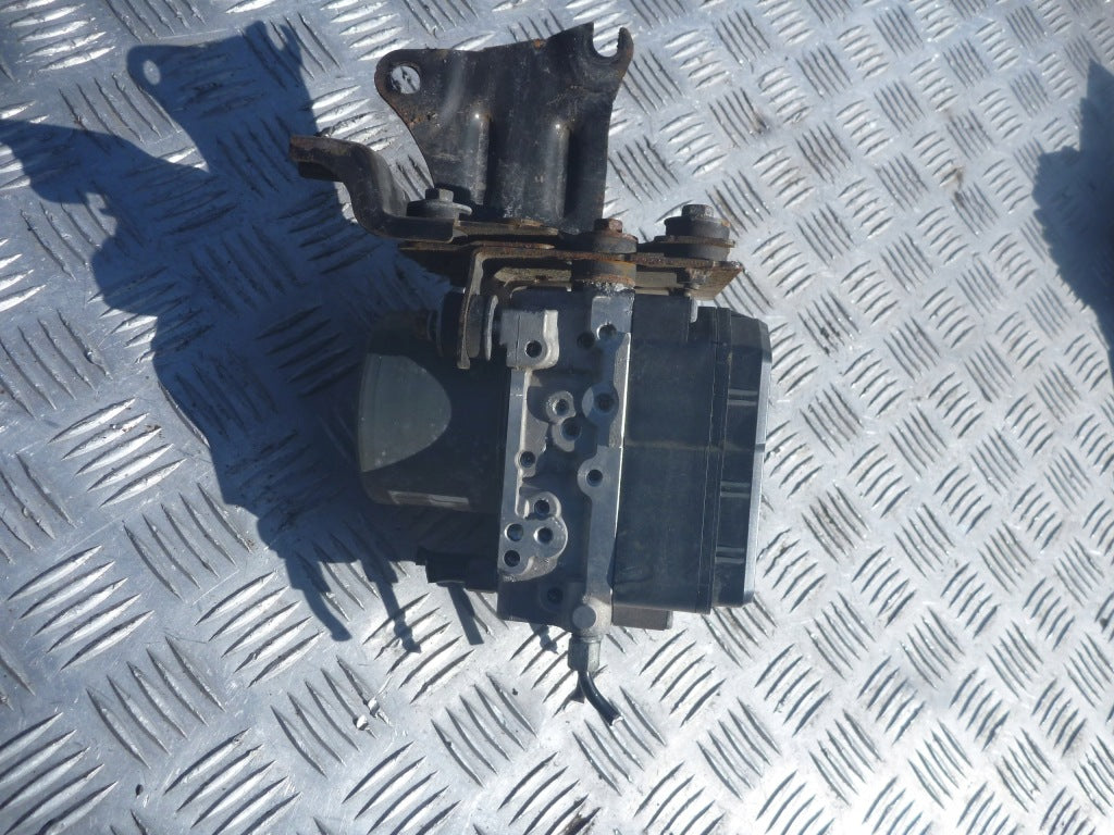 Pompa ABS Infiniti JX35 QX60 Nissan Pathfinder 13-