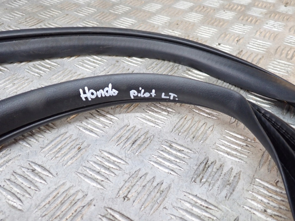 Uszczelka Karoseryjna Honda Pilot 4 YG2 4x4 23-