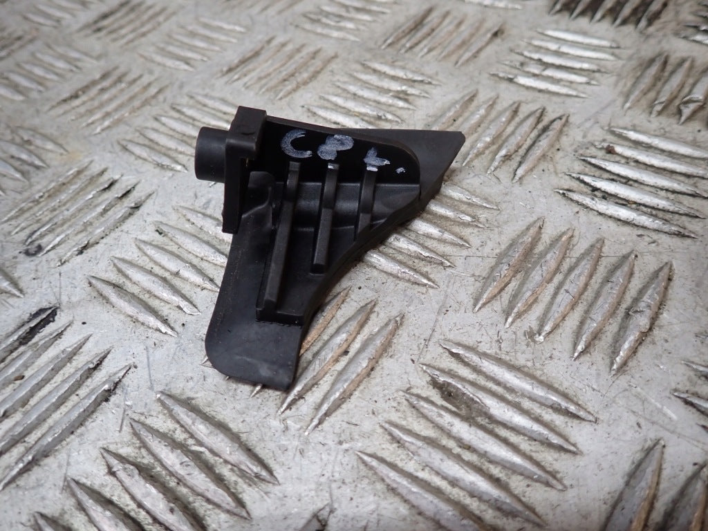 Targa Coupe Roof Bracket Chevrolet Corvette C8 6.2 20-
