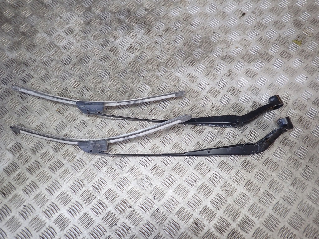 Wiper Blades Set Chevrolet Silverado GMC Sierra 19-