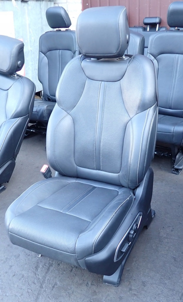 Fotel Lewy Kierowcy Jeep Wagoneer WS 5.7 4x4 2022-