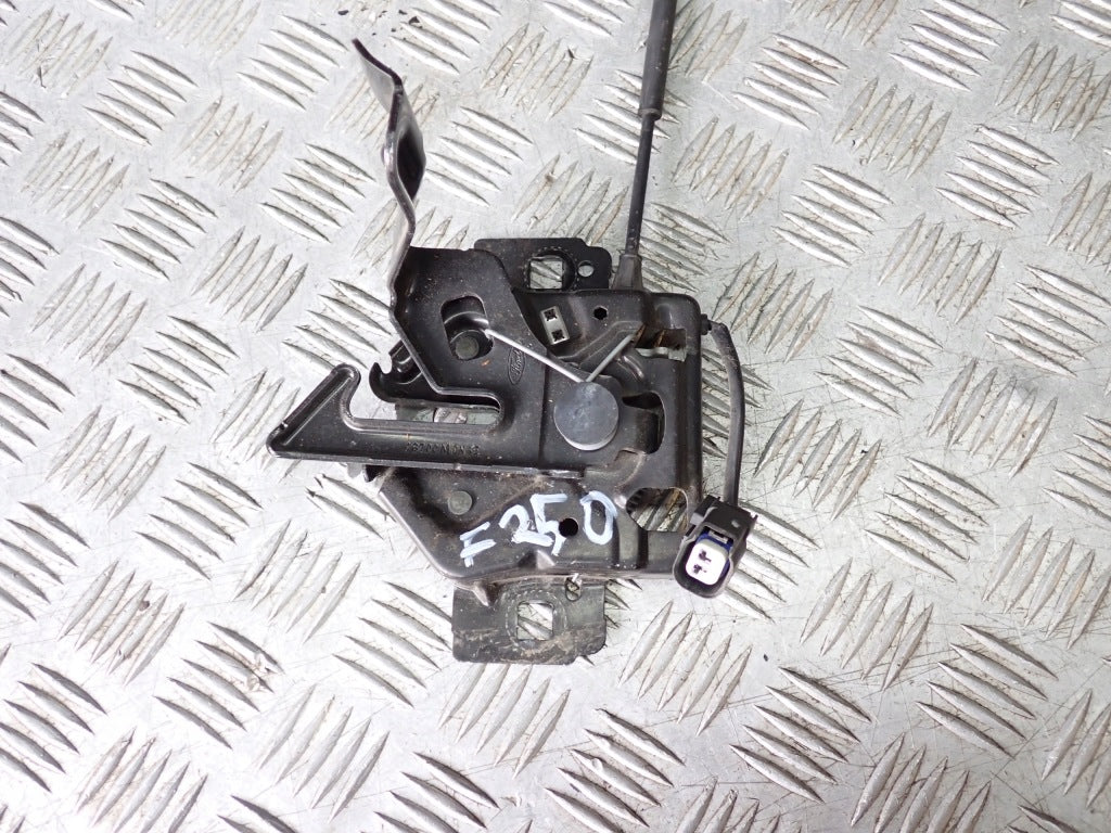 Zamek Maski Z linką Ford F350 F250 6.2 4x4 SuperDuty 2021