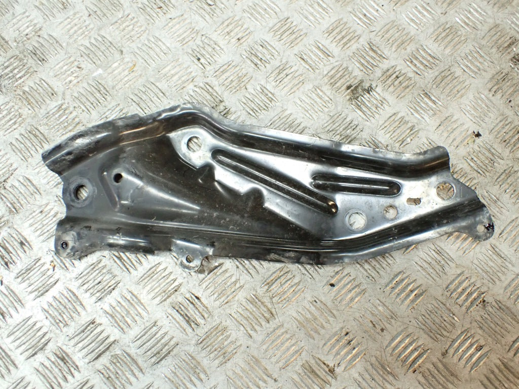 Right Crossmember Support Bar Toyota Sienna XLE 2021