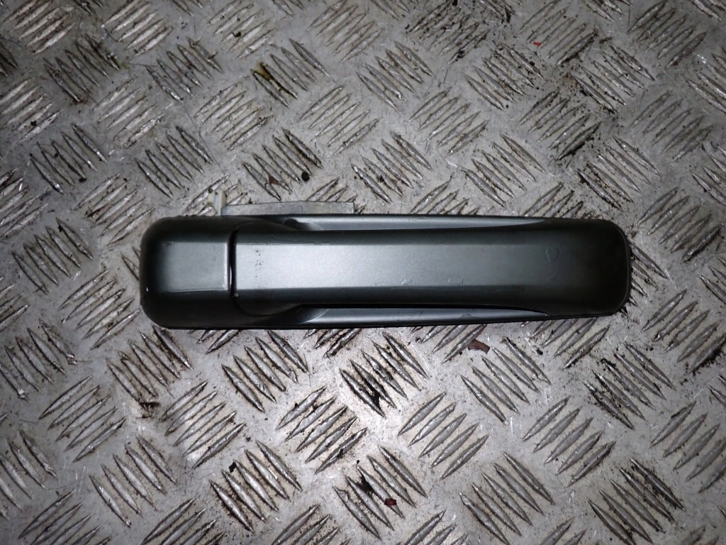 Right Front Handle RAM 09-