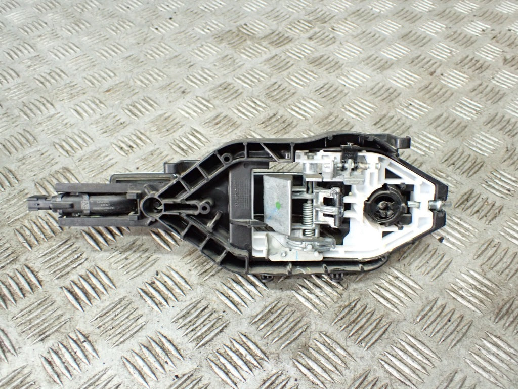 Klamka Drzwi Prawa Przednia Chrom Ford F150 2021-