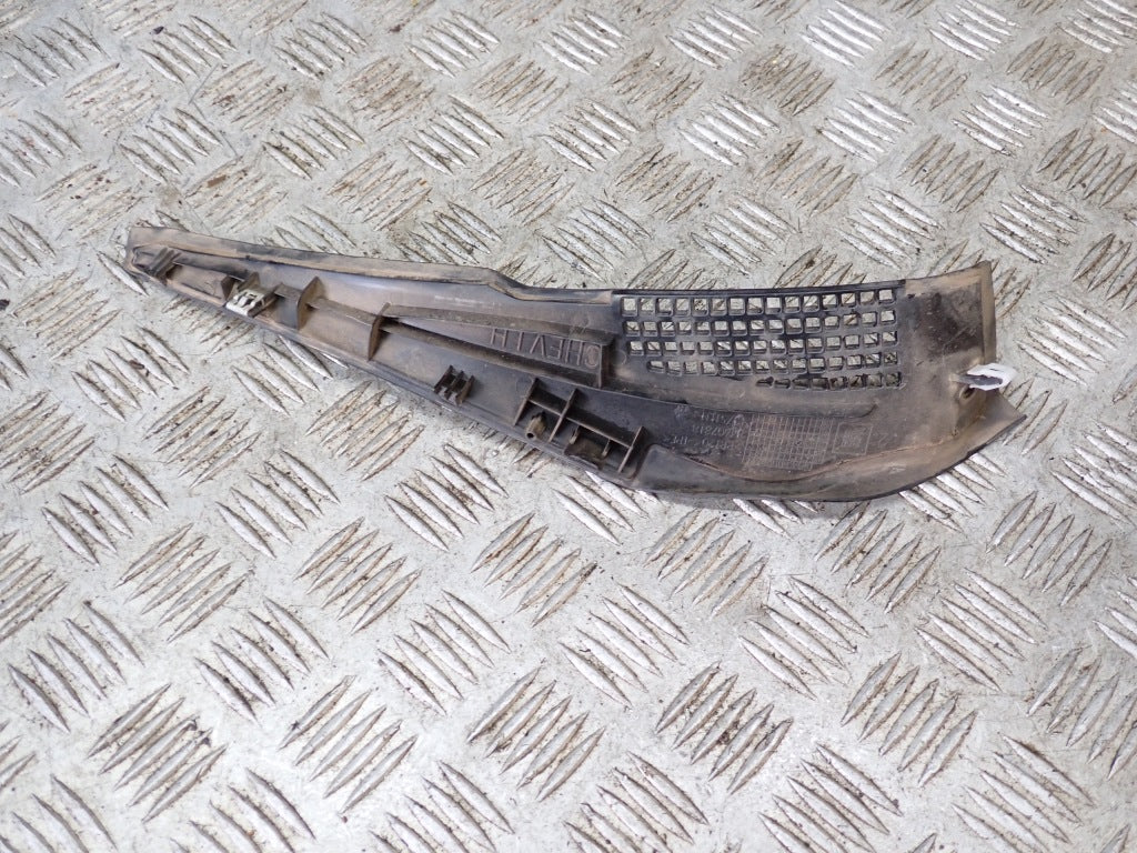 Left Side Air Intake Corner Chevrolet Tahoe Yukon 21-