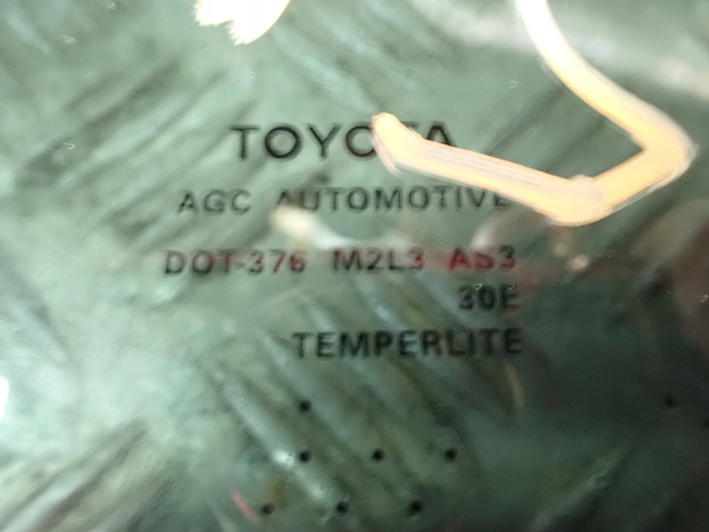 Szyba Karoseryjna Prawa Listwa Chrom Toyota Sienna XL40 2.5 Hybrid 2021-