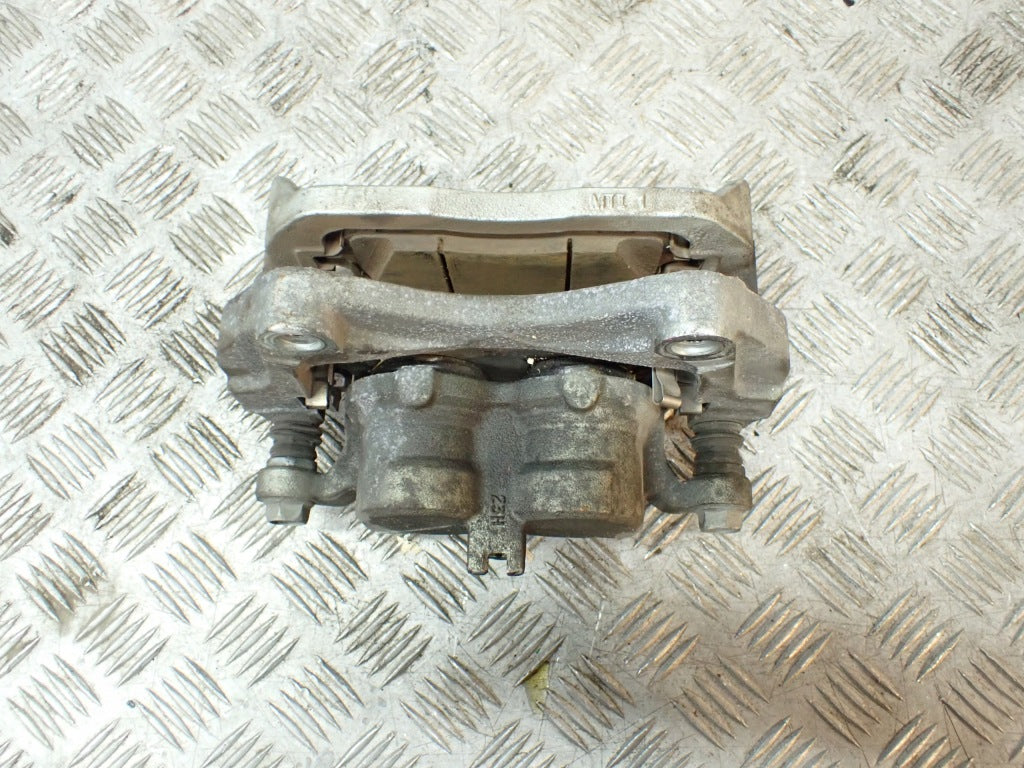 Zacisk Hamulcowy Lewy Przedni Infiniti QX60 Nissan Pathfinder Murano 2022